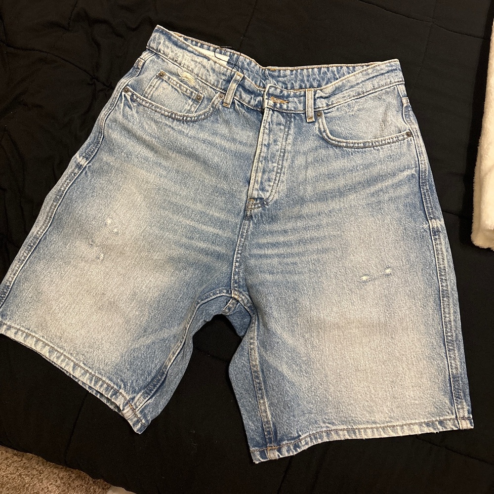 Zara medium wash shorts Mens